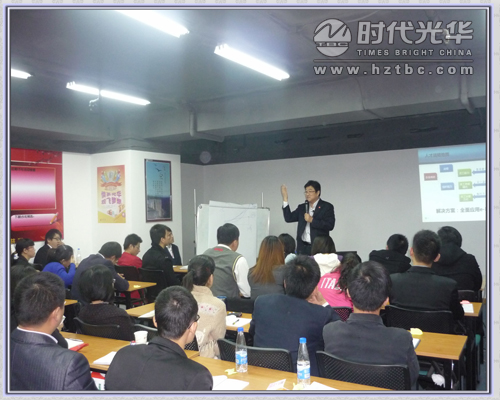 倪總風趣幽默授課中....hztbc